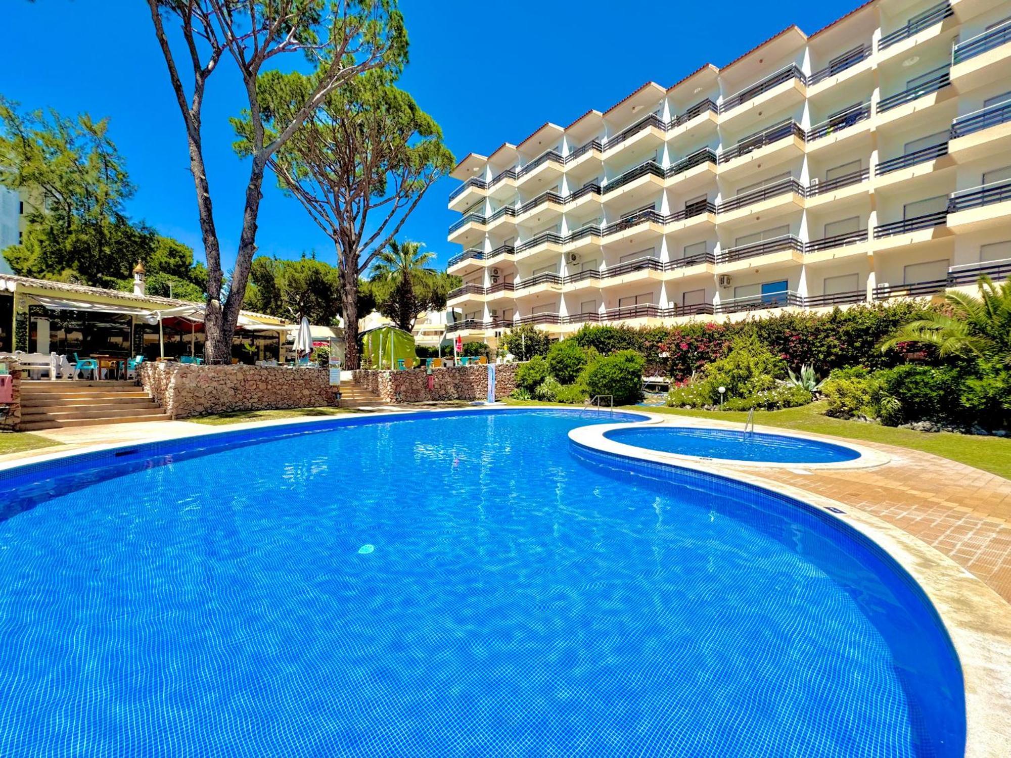 Vilamoura Palm Tree With Pool By Homing Exterior photo